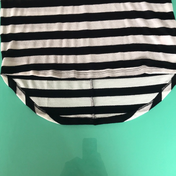Cute Vero Moda striped top with gold zipper - Picture 6 of 7